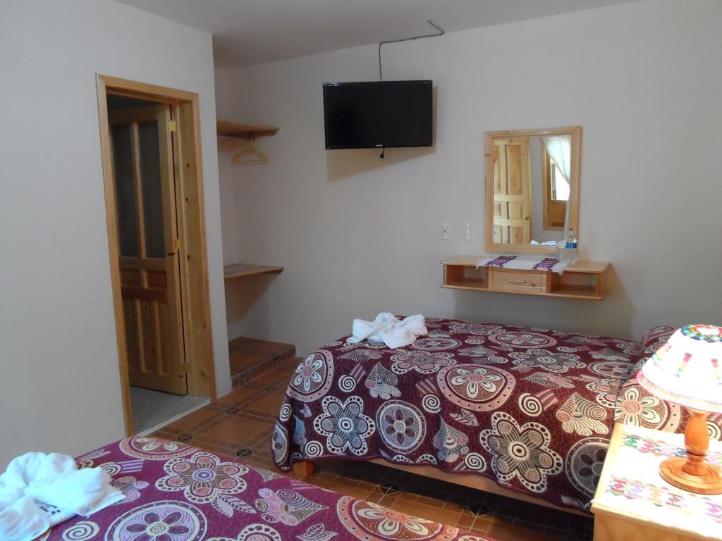 Hotel Posada Las Rosas San Cristóbal de Las Casas Dış mekan fotoğraf