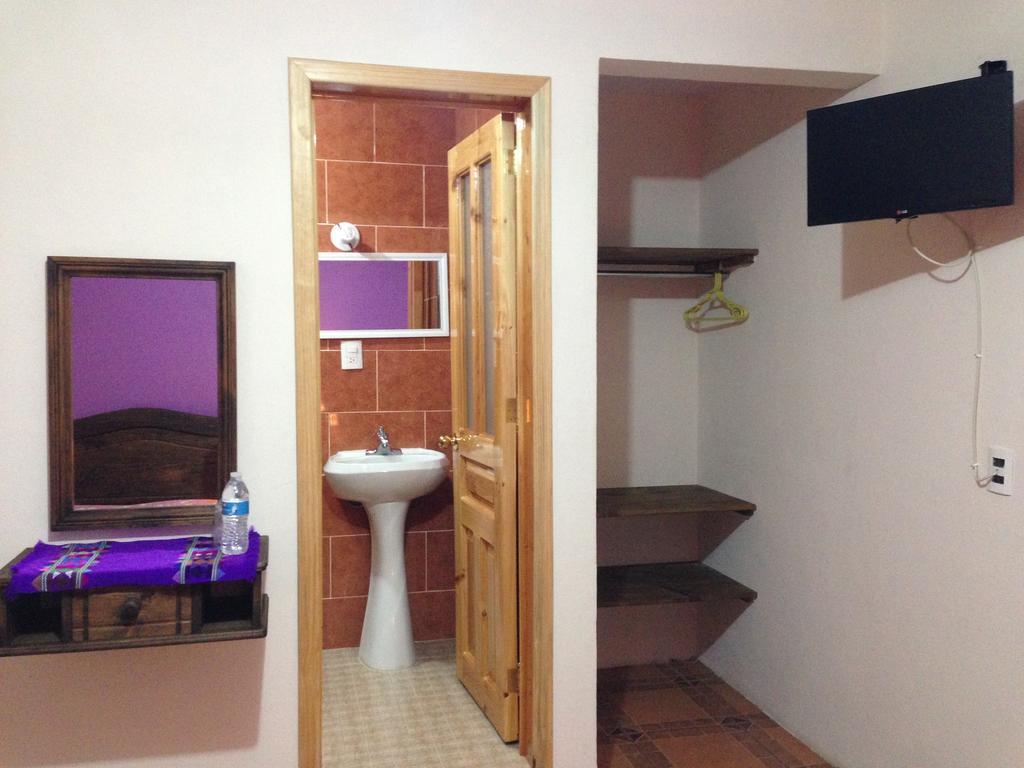 Hotel Posada Las Rosas San Cristóbal de Las Casas Oda fotoğraf